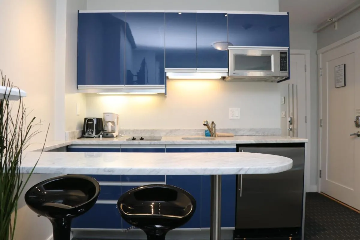 Image 5 of Stylish Studio on Newbury Street, #10