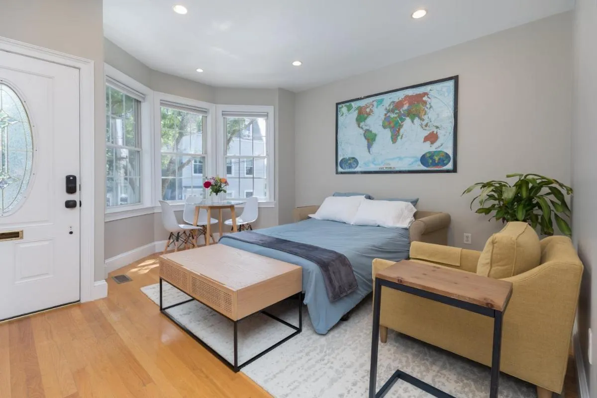 Image 3 of Sunny convenient home w/ private patio! Easy walk to everything!