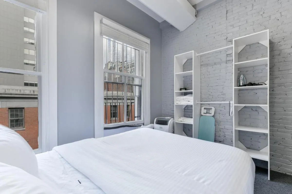 Image 6 of Temple Place Suites