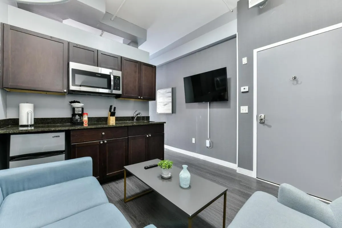 Image 3 of Temple Place Suites