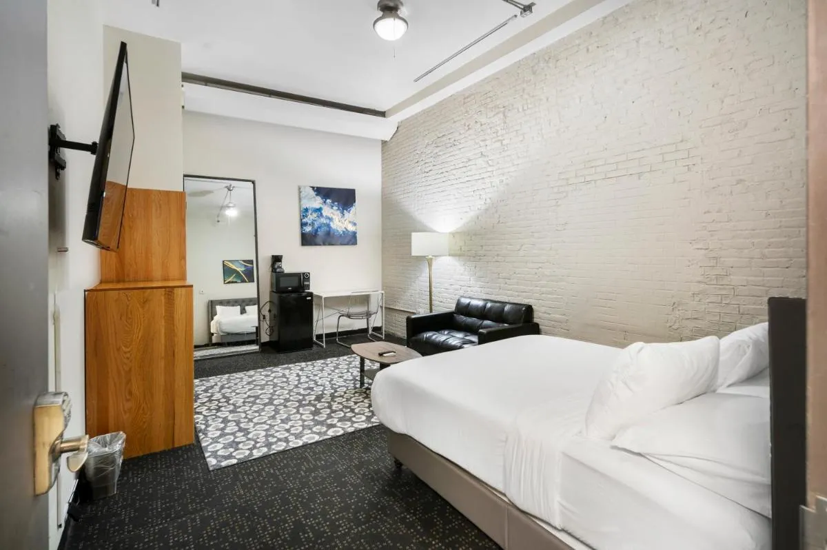 Image 6 of Temple Place Suites 2+3