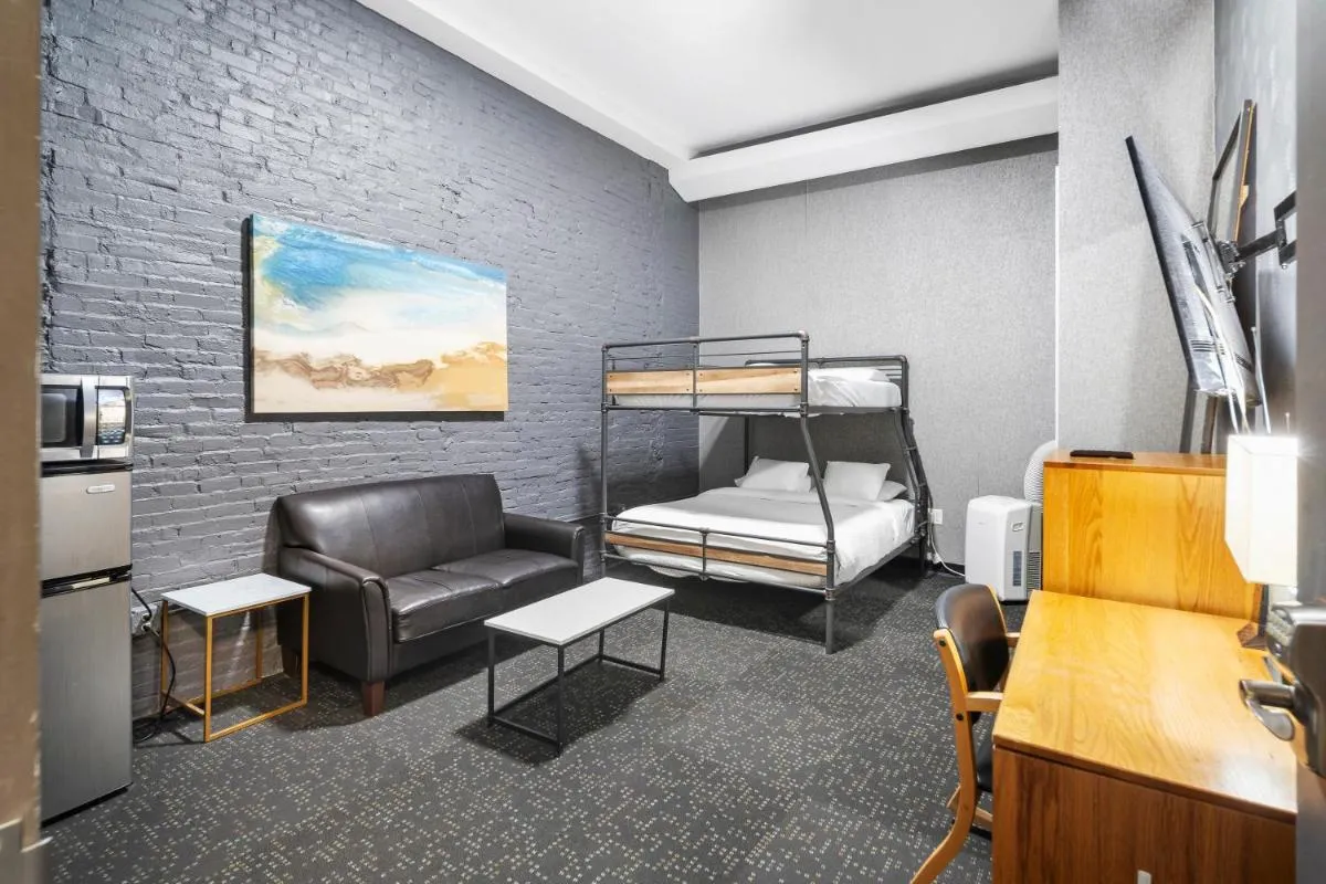 Image 3 of Temple Place Suites 2+3
