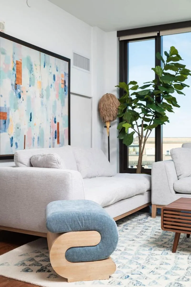 Image 3 of Back-Bay Upscale Central Penthouse W Roof-top