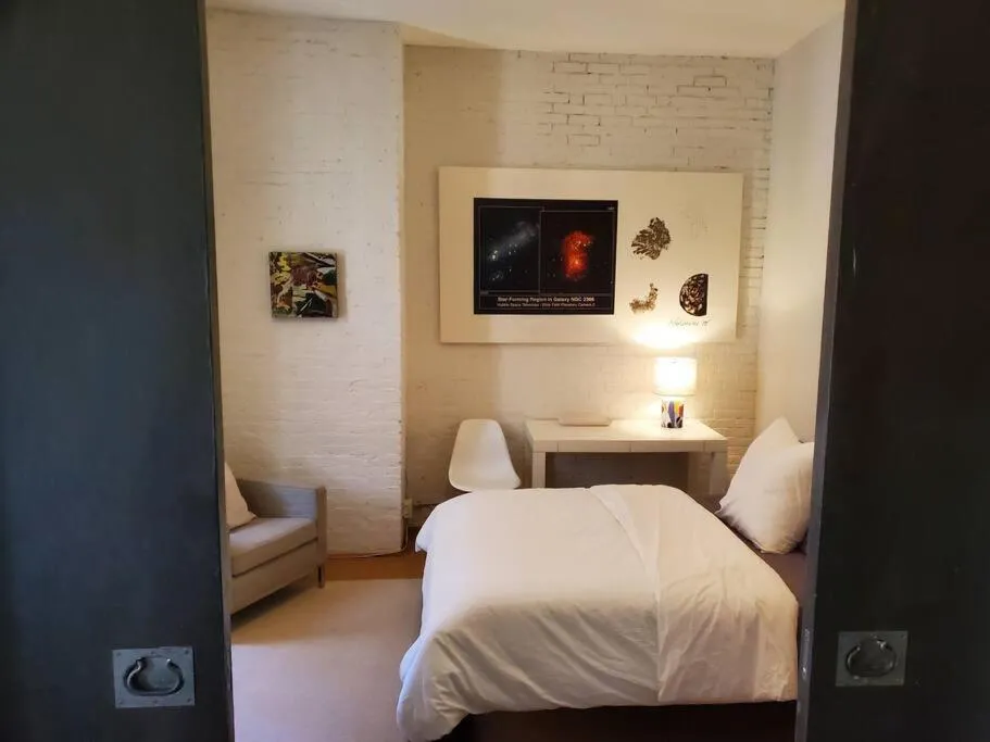 Image 5 of Beach Street Loft