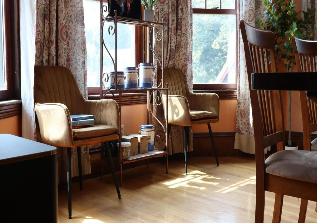 Image 2 of Beautiful Victorian house, Great Views, free parking