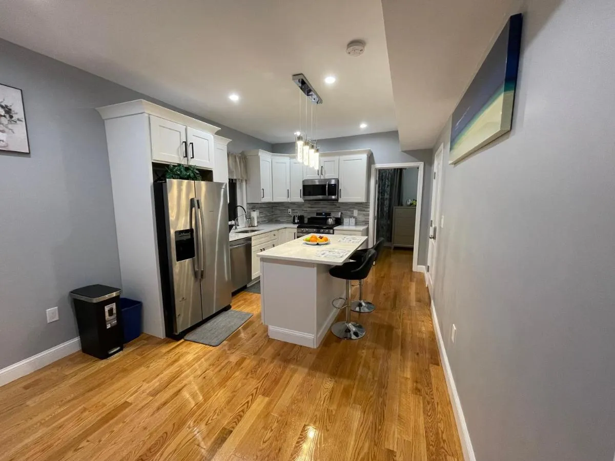 Image 4 of Boston Luxury 3 bedroom Private Condo