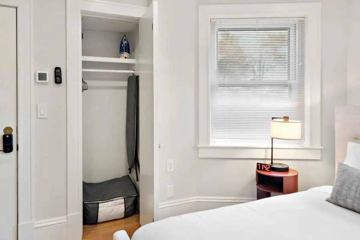 Image 2 of Charlesgate Suites
