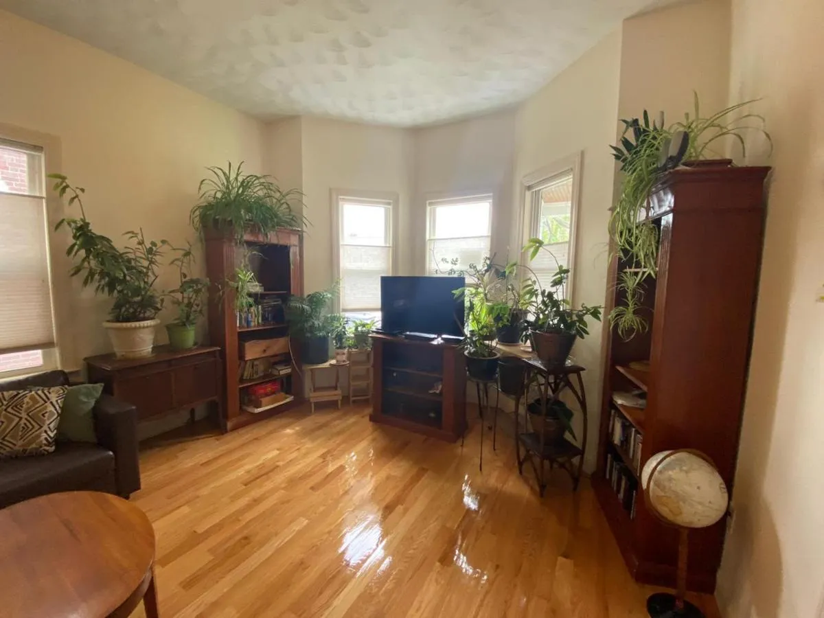 Image 4 of Egleston Square Condo Jamaica Plain with parking