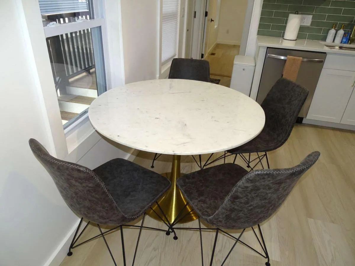 Image 2 of Modern East Boston 2 Bed 2 Bath