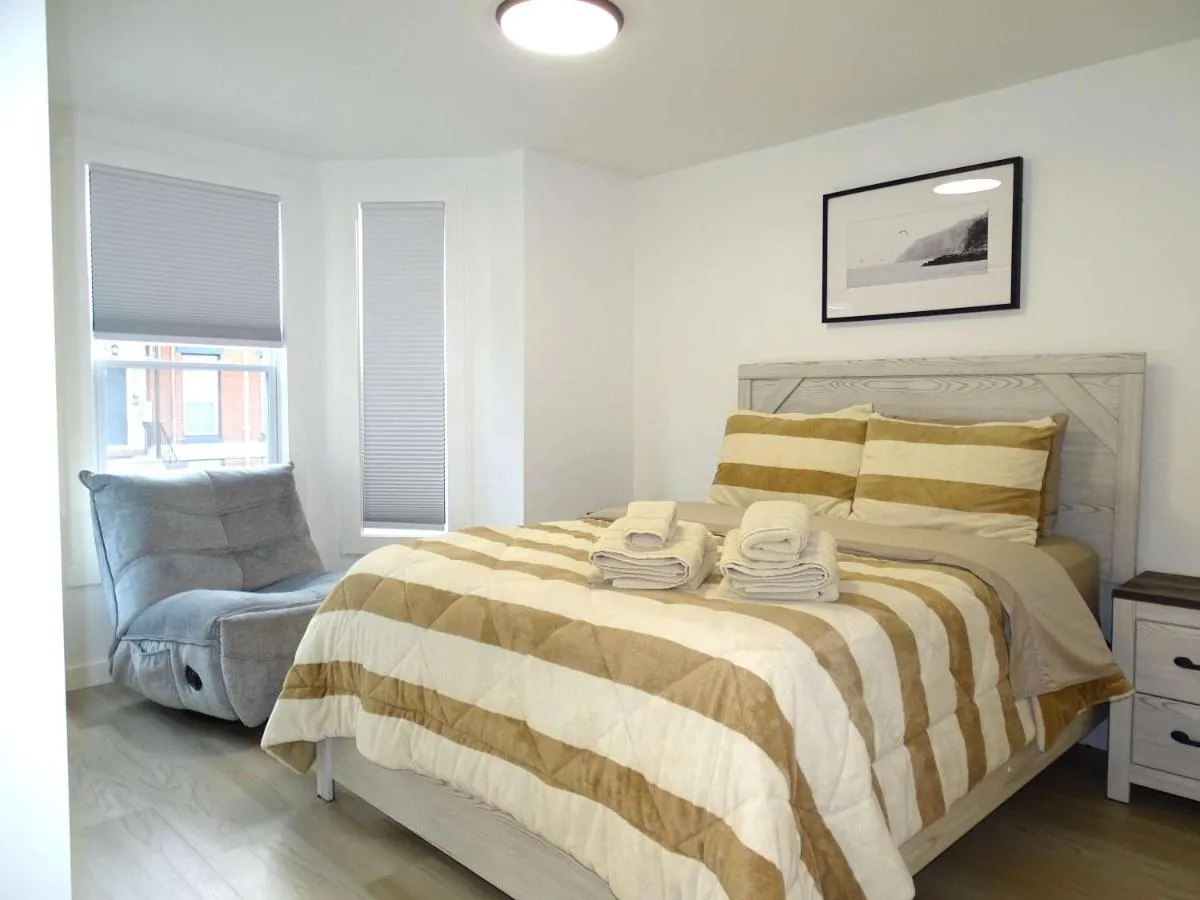 Image 4 of Modern East Boston 2 Bed 2 Bath
