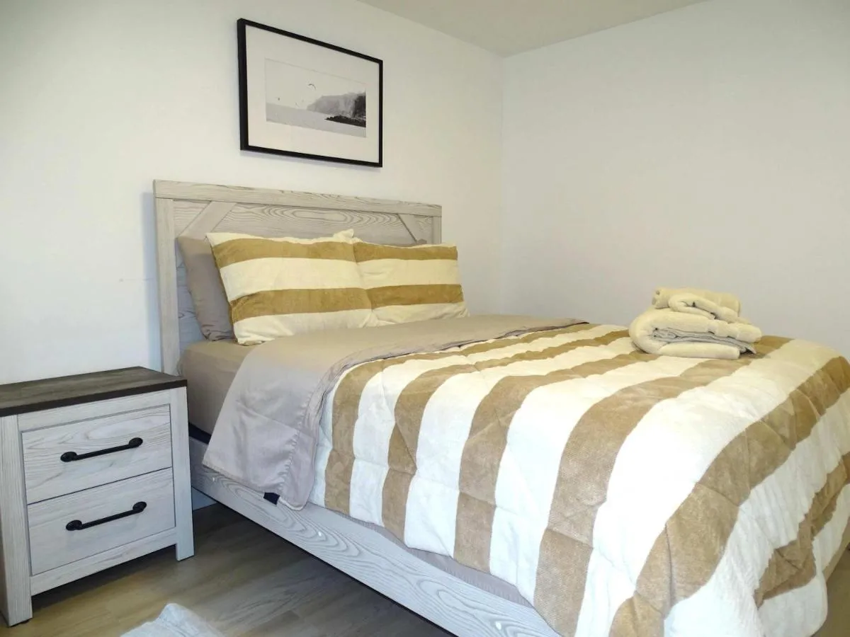 Image 5 of Modern East Boston 2 Bed 2 Bath
