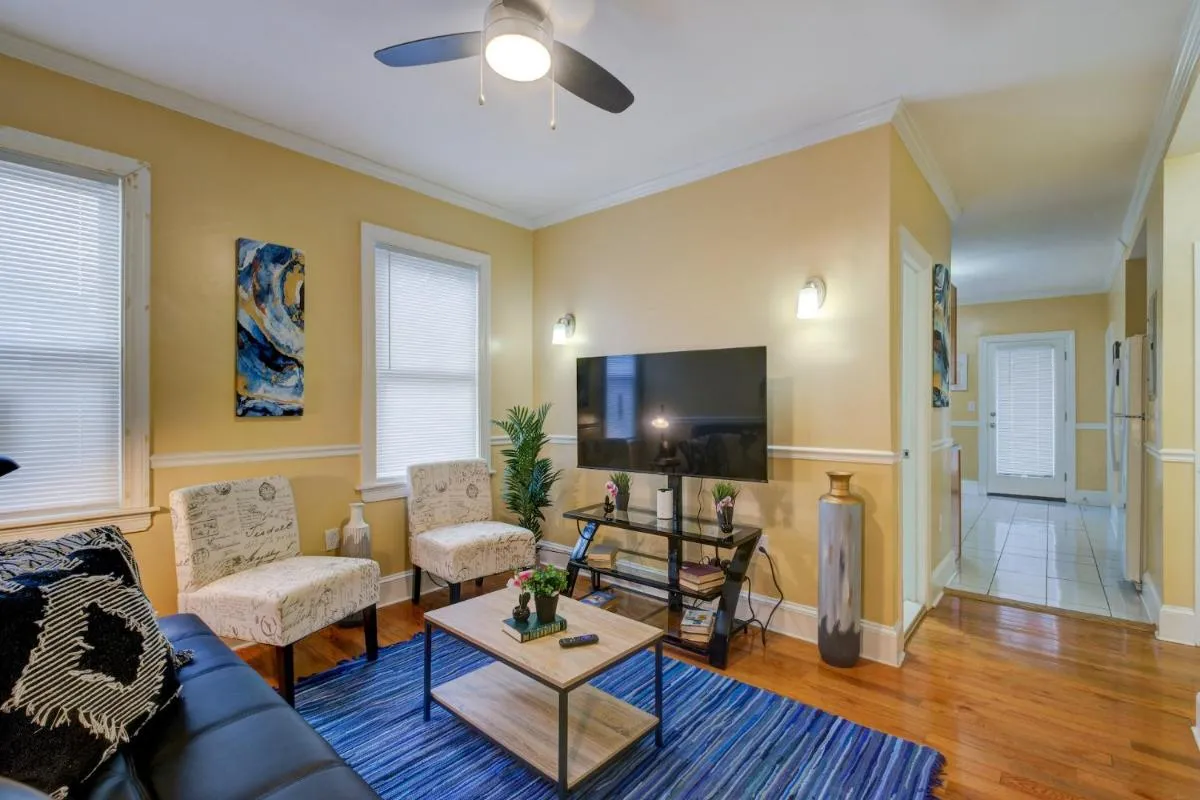 Image 1 of Spacious apartments near Ashmont – Evonify Stays