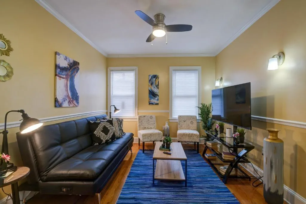 Image of Spacious apartments near Ashmont – Evonify Stays