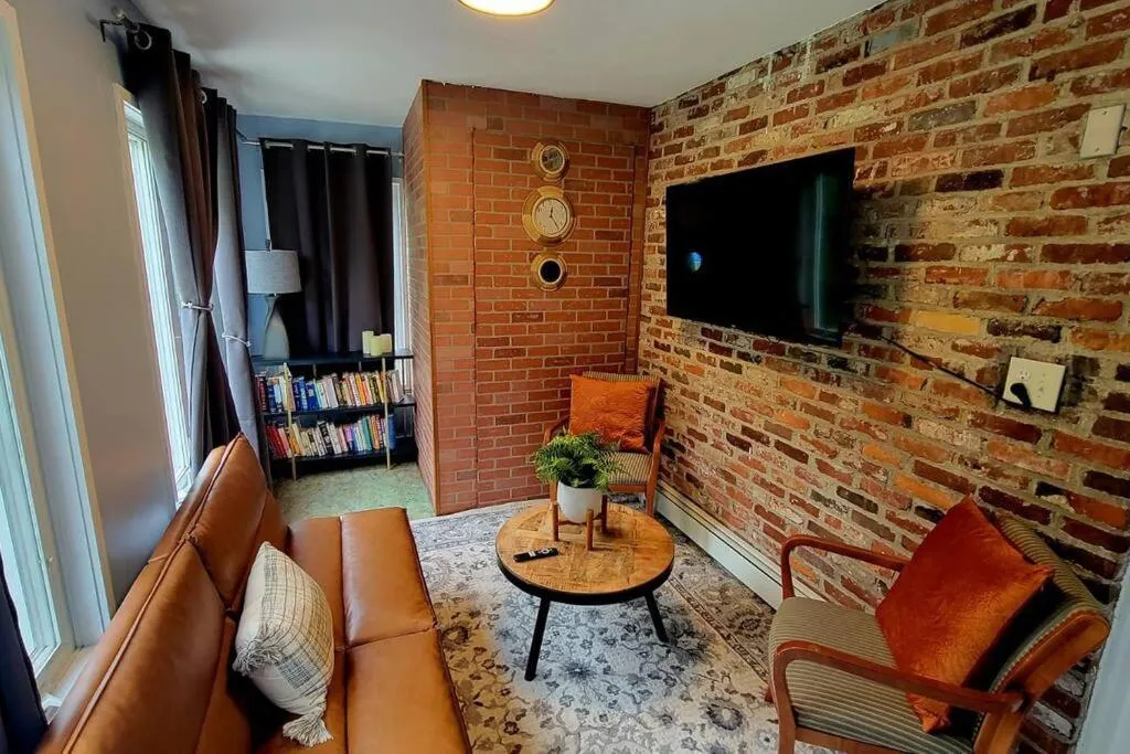 Image of Unique & Peaceful Boston Home( Free Parking)