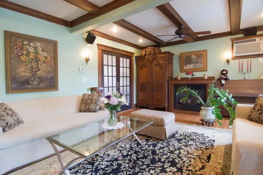Image of Victorian Condo